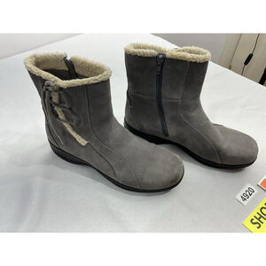 Womans Clarks Bendables Ankle Boots 8.5 M Gray Side Zip Round Toe